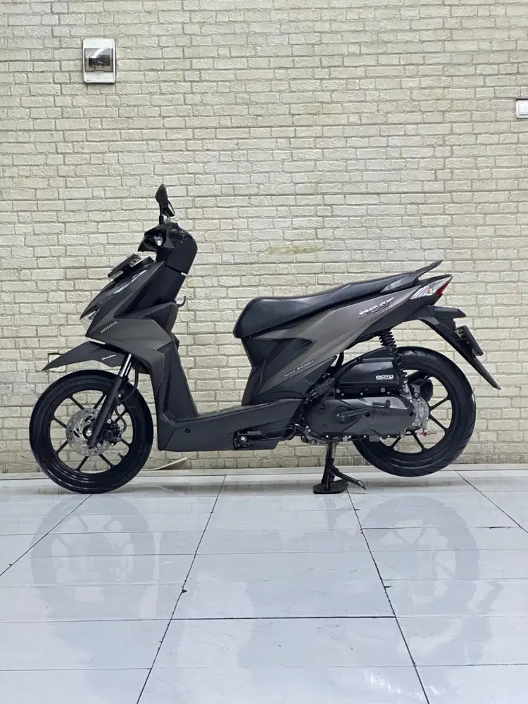 TERMURAH‼️ Honda Beat Deluxe 2022 Matte Brown
- Mustika motoshop