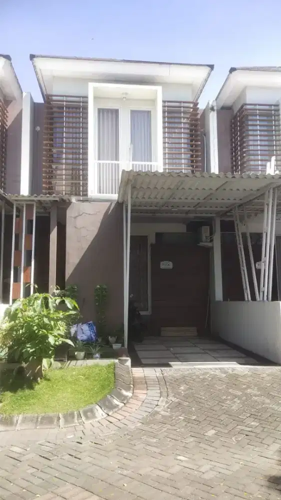 Rumah modern Minimalis strategis Di Safira Gearden