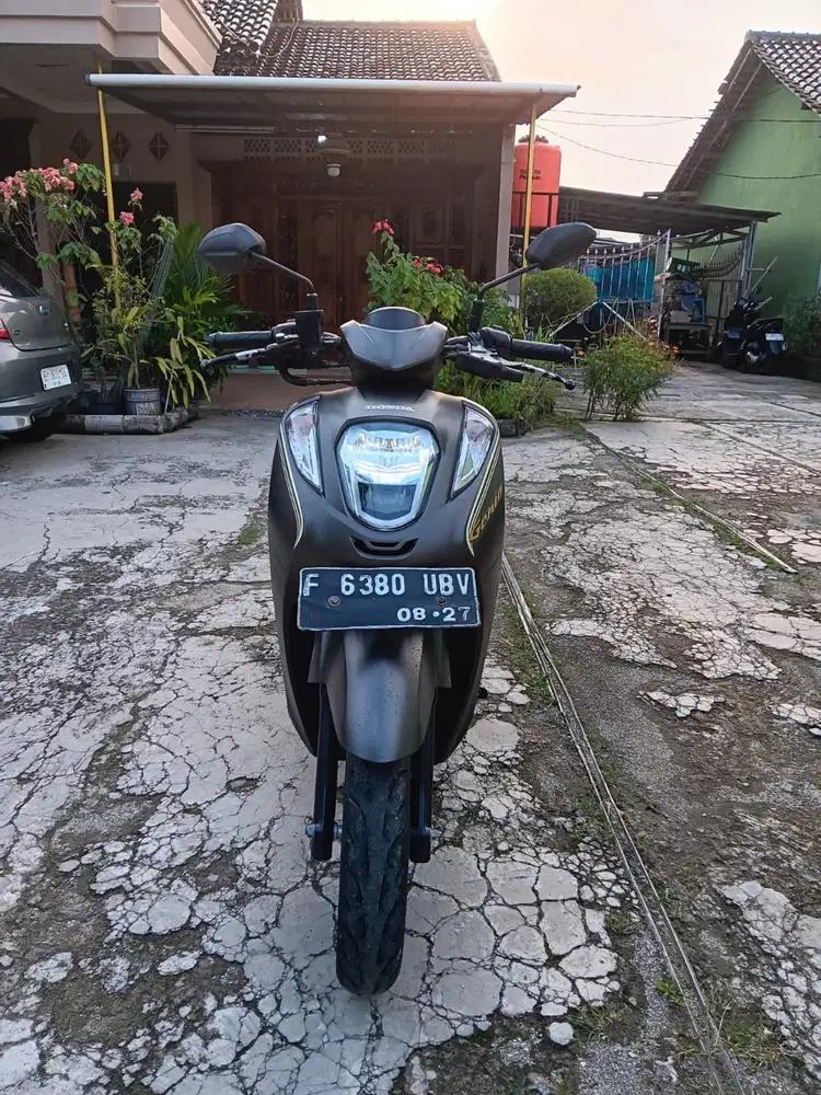 JUAL Honda Genio 2022 Surat lengkap