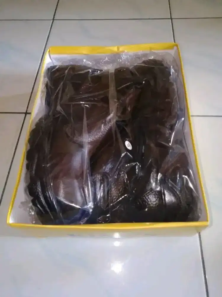 Di jual Sepatu safety