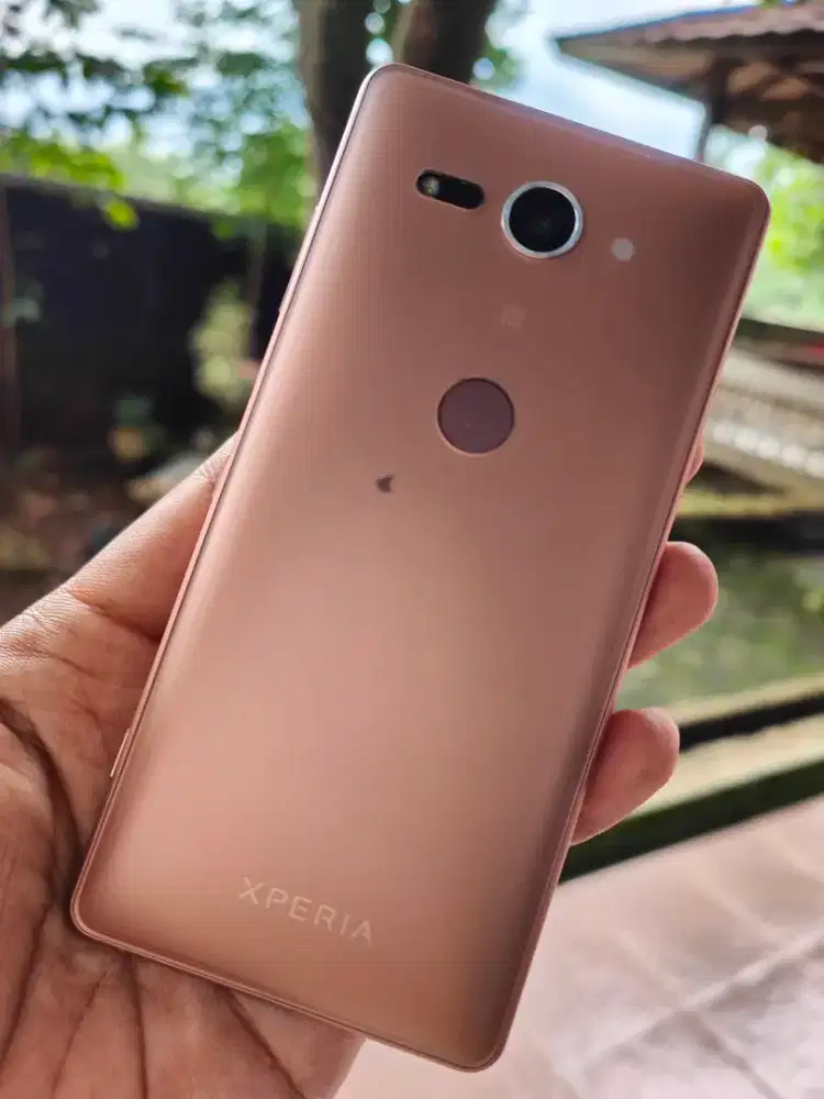 Sony XZ2 Compact docomo 4/64 all operator hp softcase aja