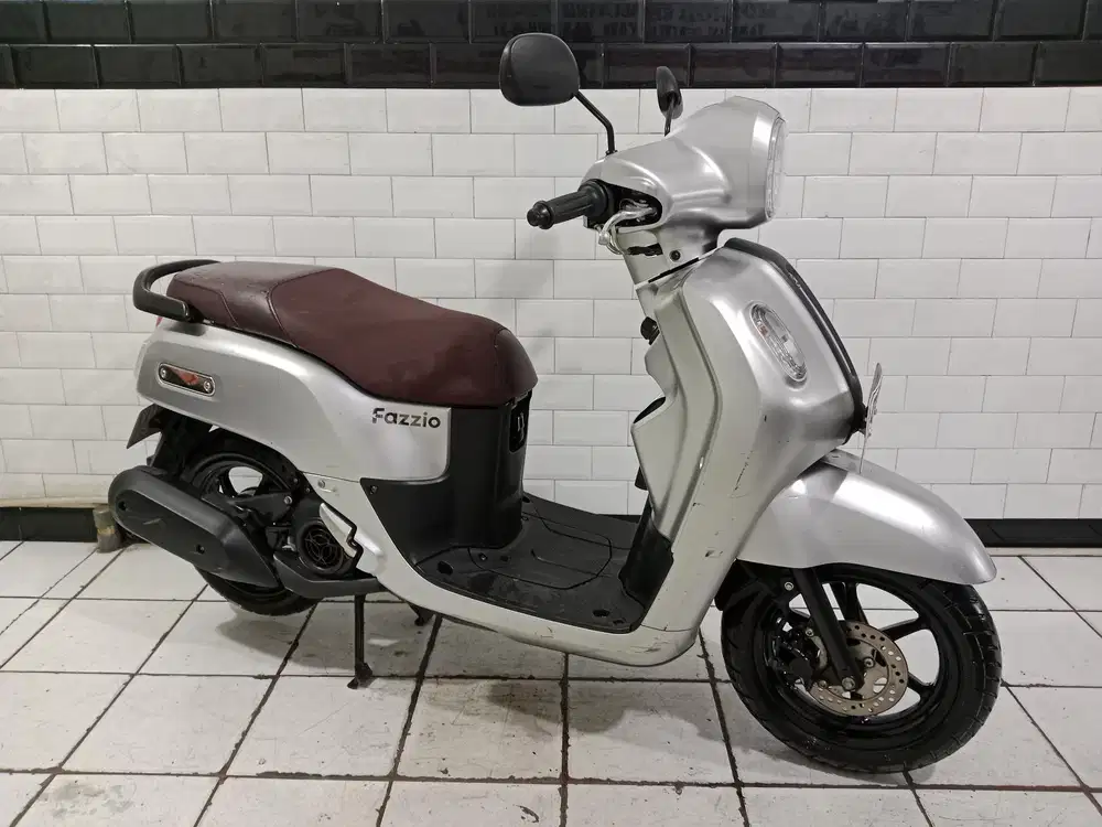 Yamaha fazzio hybrid 2023 mesin halus terawat
