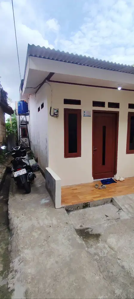 Disewakan Satu Rumah Dua Kamar Tidak