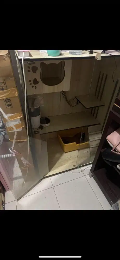 kandang kucing besar kayu