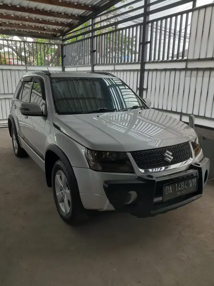 Grend Vitara JLX 2.0 M/T Ori Luar Dalam
