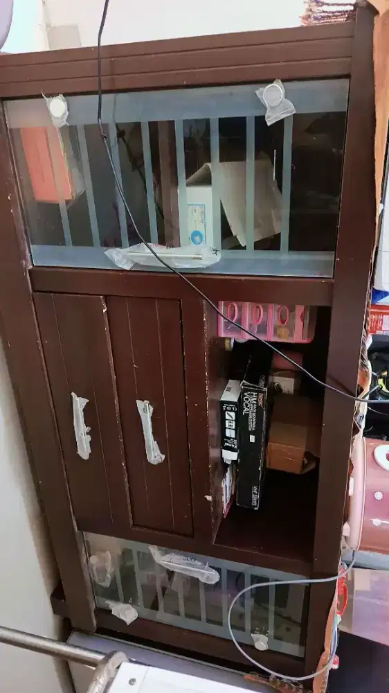 meja lemari tv minus pemakian