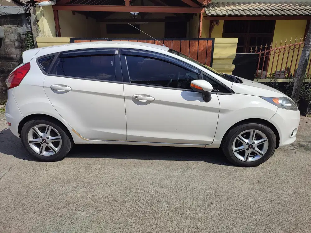Ford Fiesta 2012 Bensin