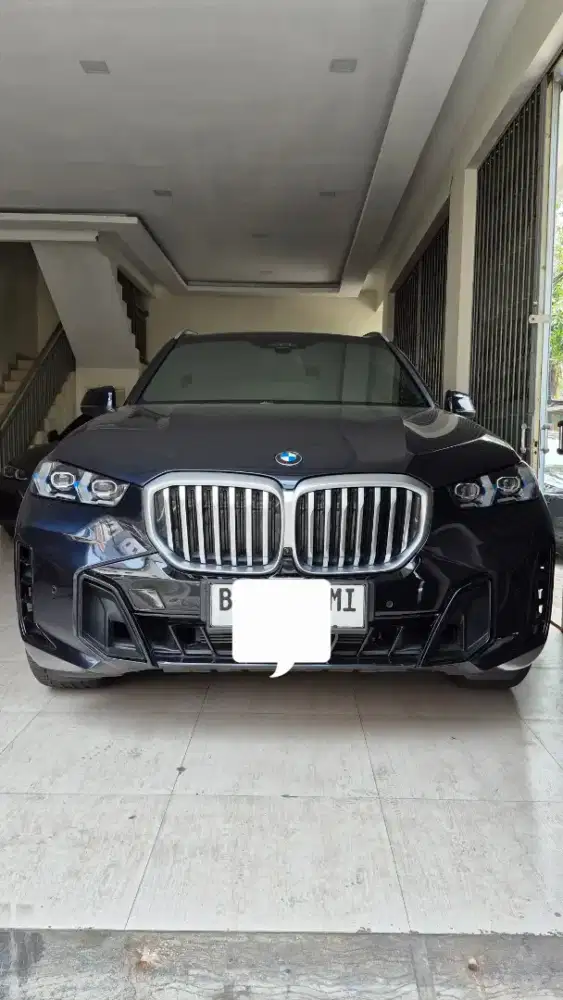 BMW X5 2024 km 12 rb hitam metalik