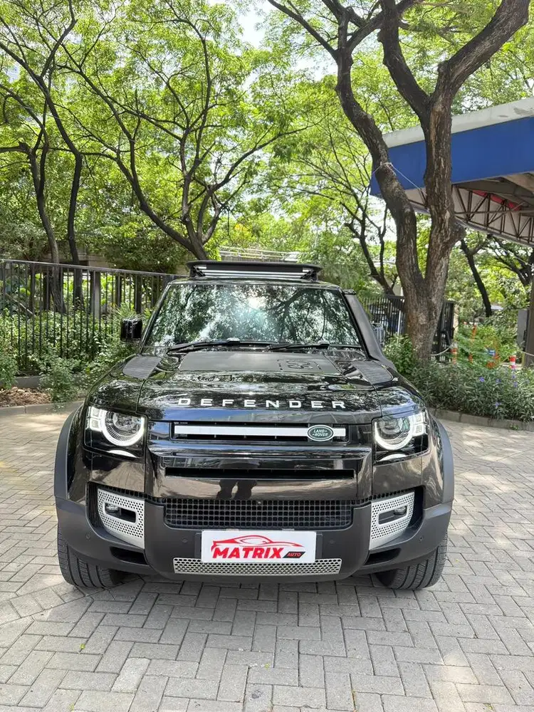 Land Rover Defender90 P300 2022 Nik21 black  Siap pakai