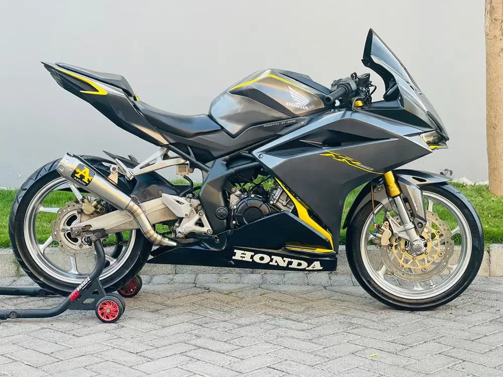 Honda cbr250rr grey 2017 plat S pajak on cbr250 rr 2017 cbr 250rr grey