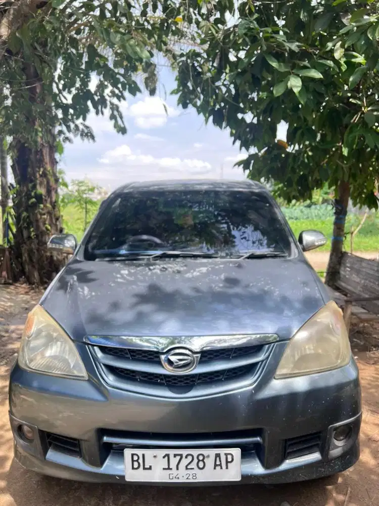 Dijual daihatsu xenia 2011