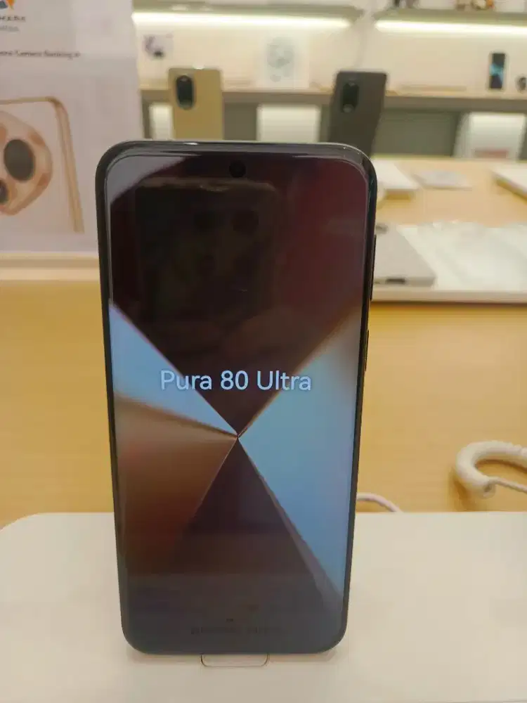 HUAWEI PURA 80 ULTRA
