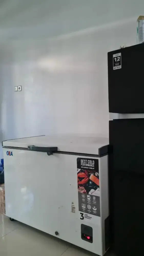 Frezer gea masih bagus beku aman