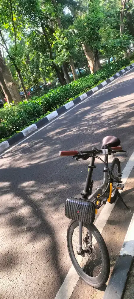 Sepeda lipat pacific