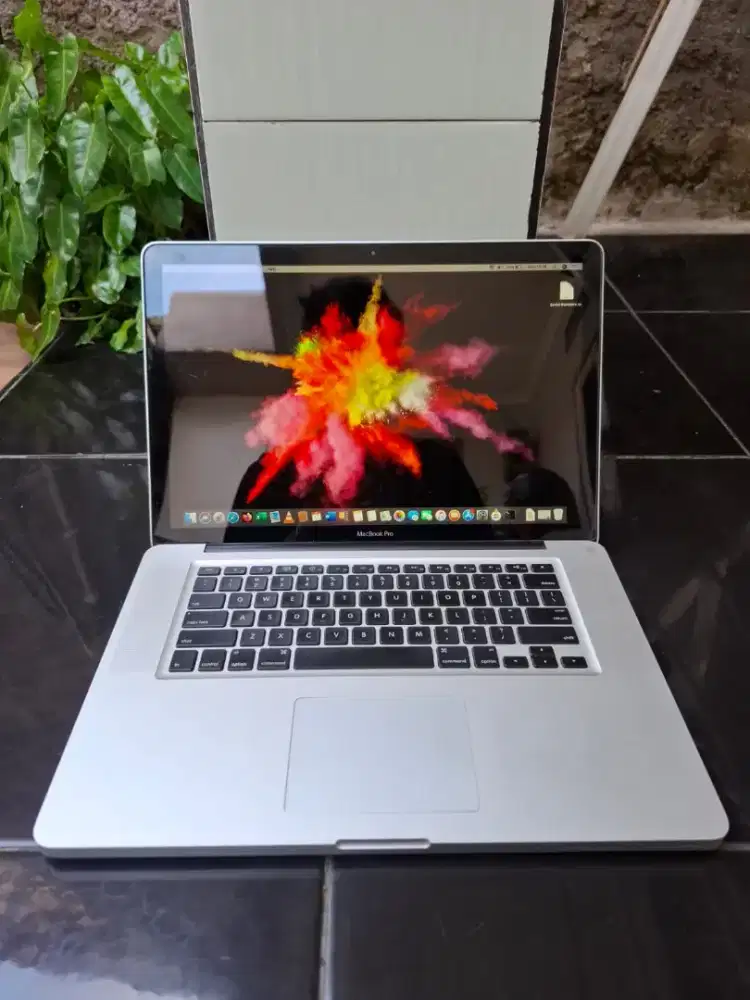 MaccBook Pro Siap Pakai Like New