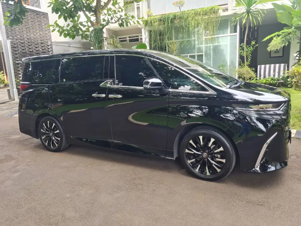 Toyota Alphard 2023 Bensin
