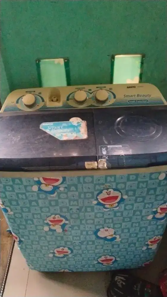 Mesin cuci Sanyo bekas