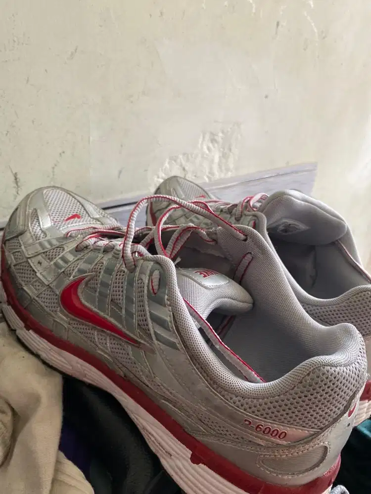 SEPATU NIKE P-6000