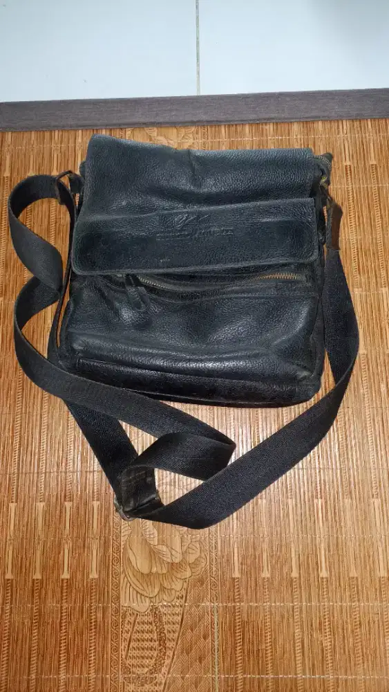 Tas Kulit Pria Merk Giorgio Agnelli Hitam