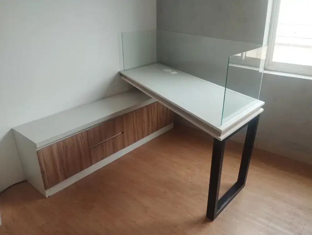 Dijual Murah Meja Kantor