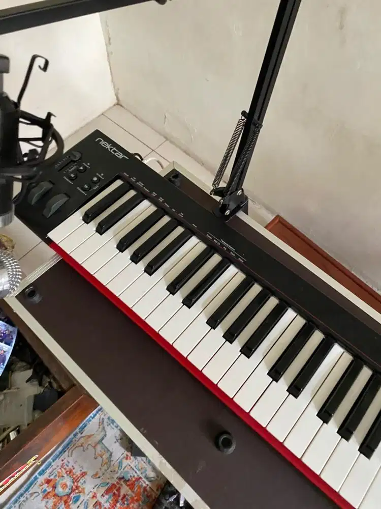 KEYBOARD MIDI - Nektar SE61