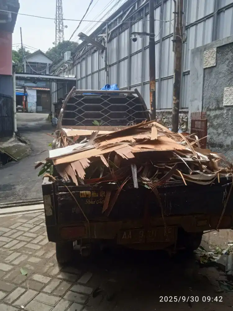 Buang sampah/puing dan lainnya