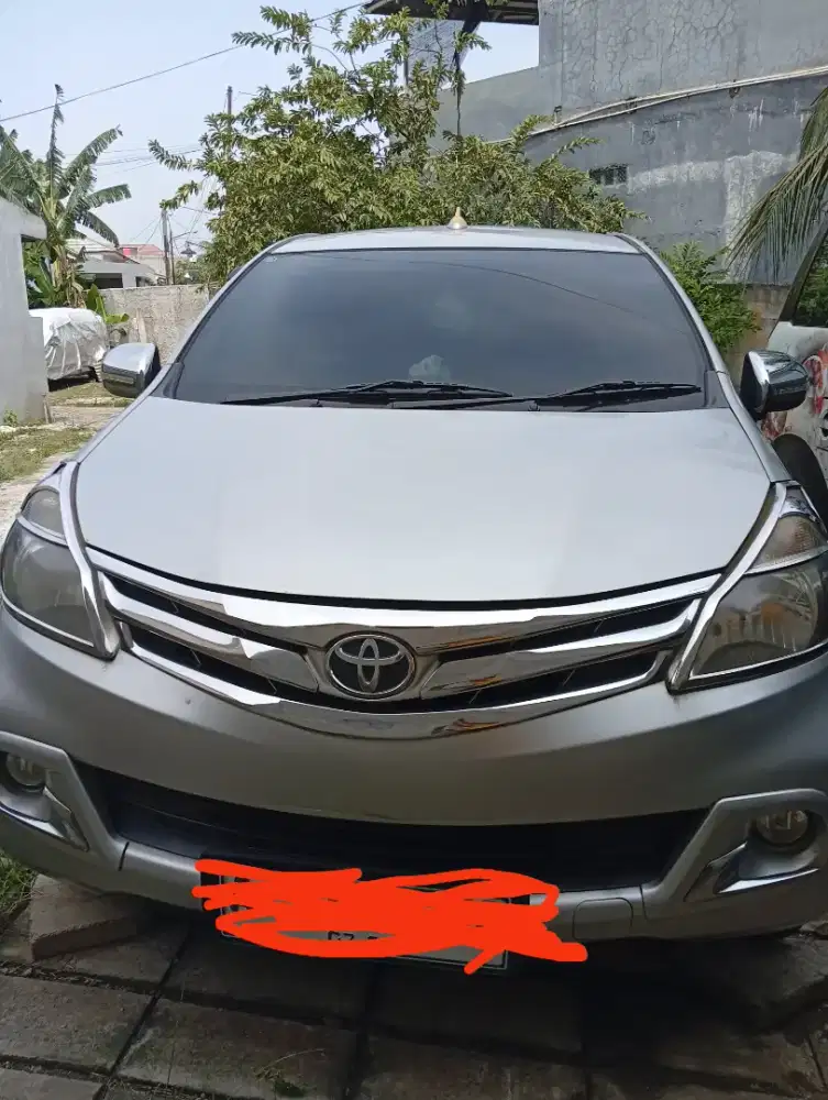 Di jual toyota avanza tahun 2014