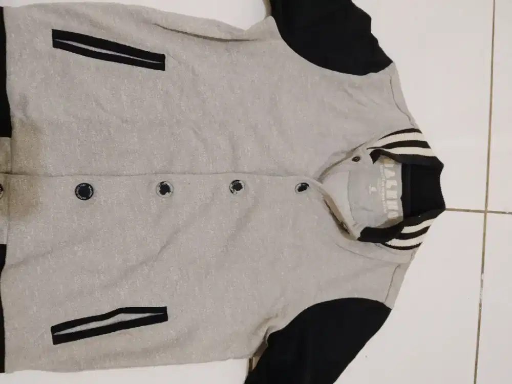 jaket baseball baleno