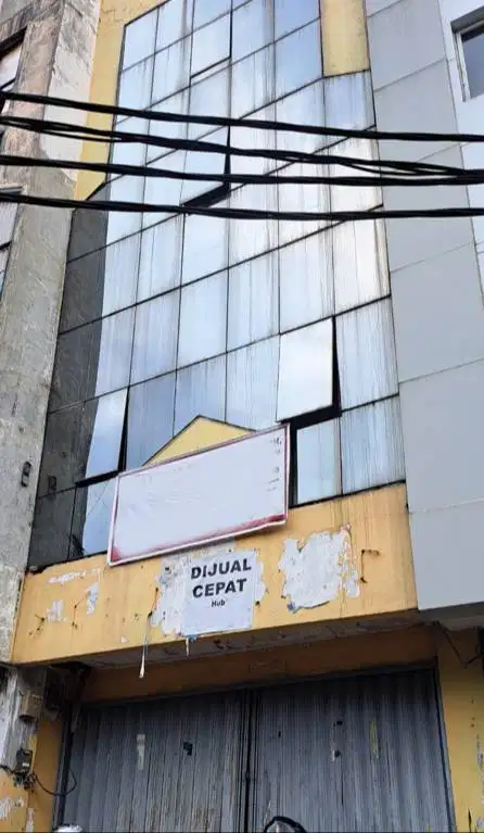 Ruko 4.5lt lokasi strategis bebas banjir