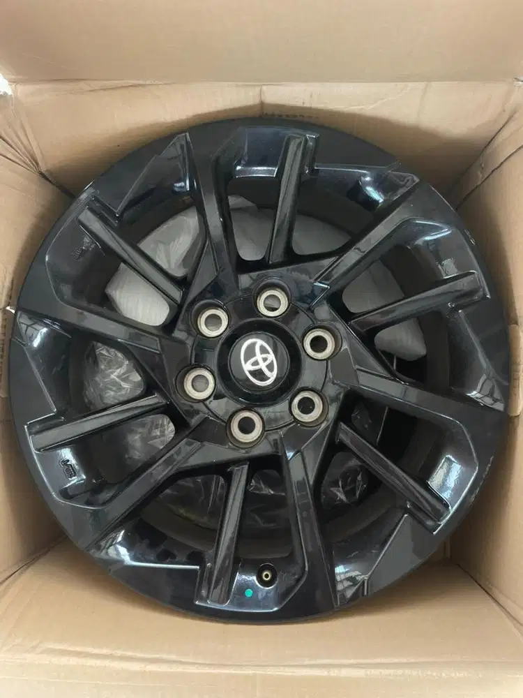 VELG ORIGINAL TOYOTA FORTUNER GR 2023 (Original Copotan)