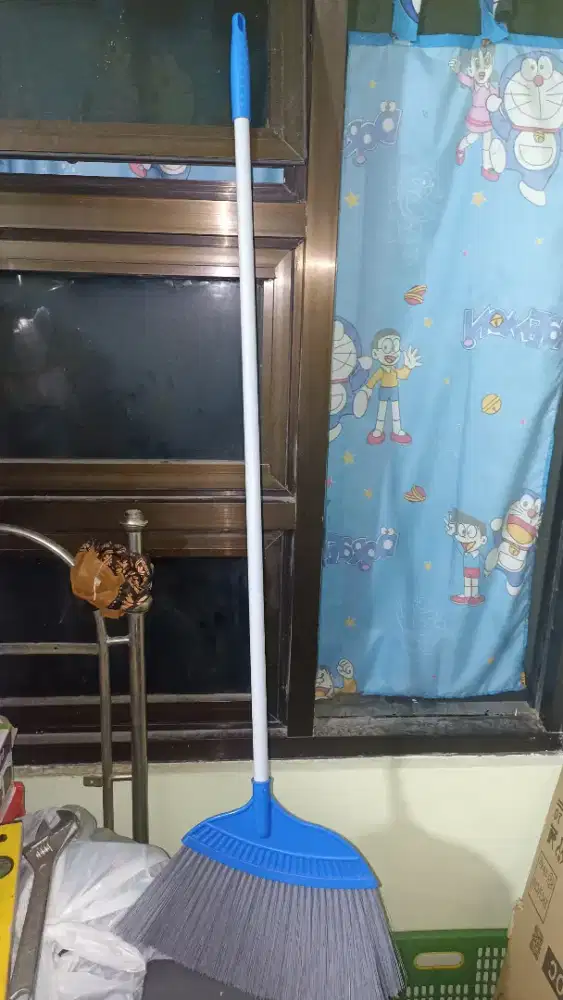 Sapu Kipas Sintetis Plastik