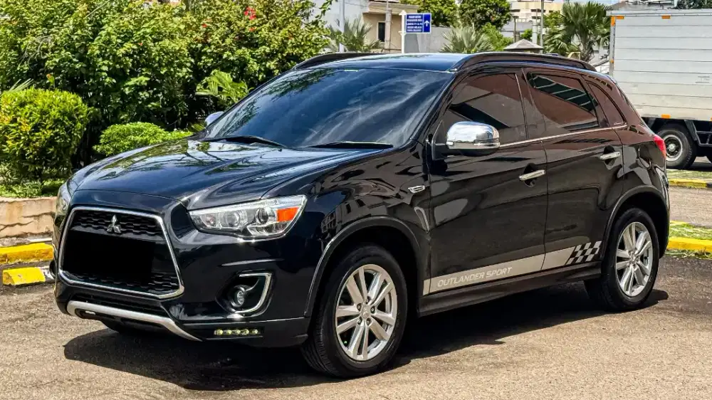 {DP 5jt }Mitsubishi Outlander PX Action limited 2017 Facelift