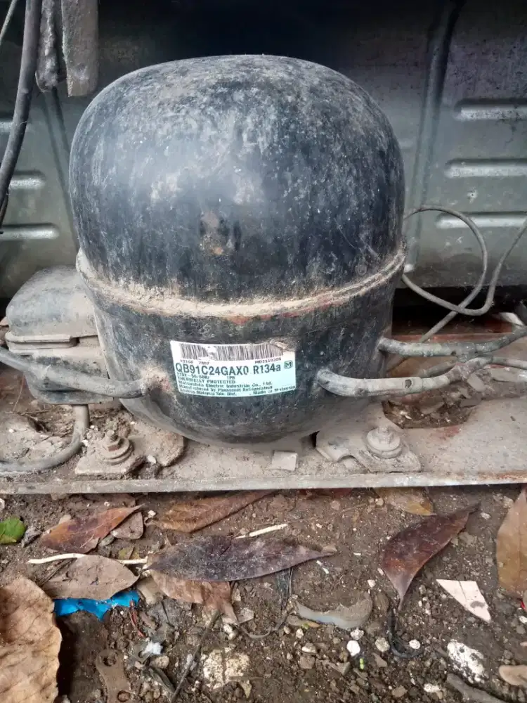 Kompresor kulkas 1/4 PK ex frezzer 6 rak