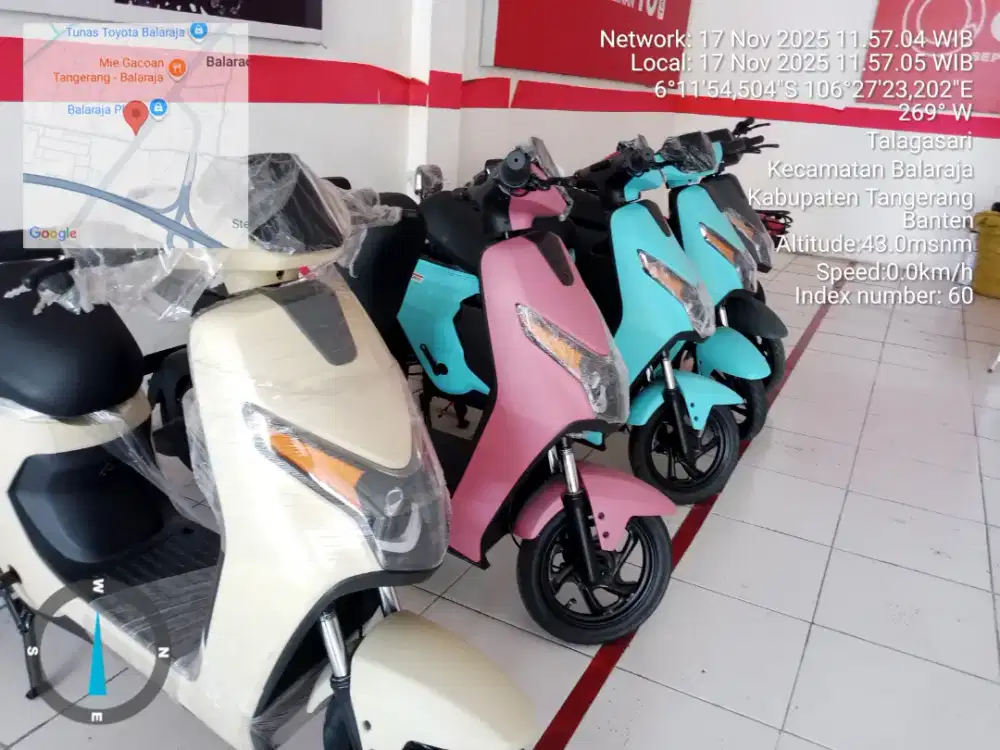 Showroom sepeda dan motor listrik
