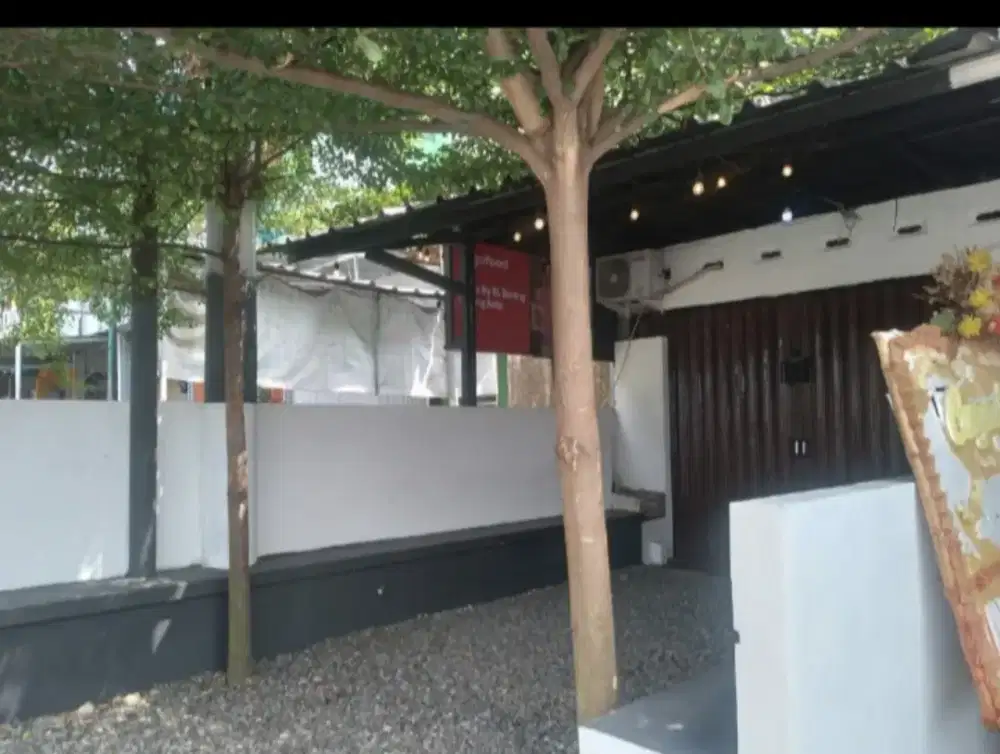 Di sewain toko pinggir jalan ciracas