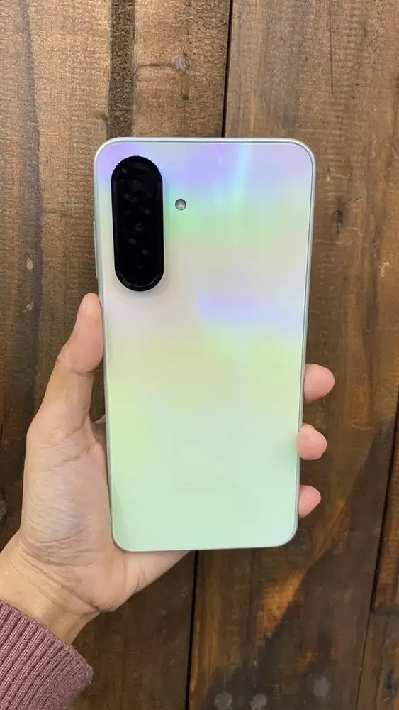 samsung A36 12/256 second