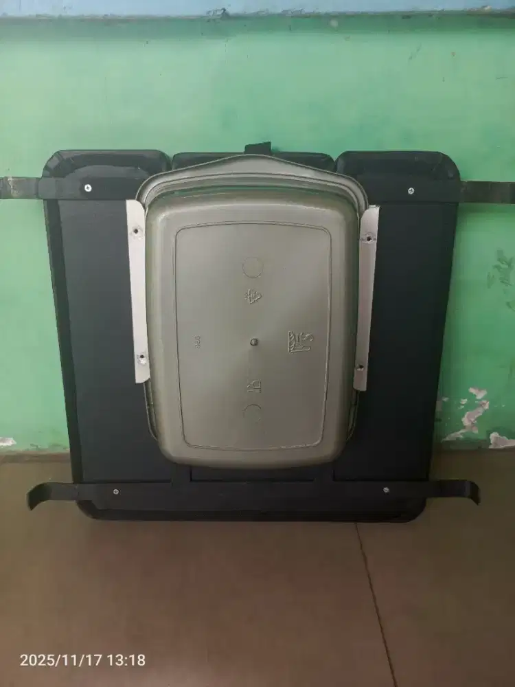 Tempat Duduk Kursi Roda multifungsi Nego