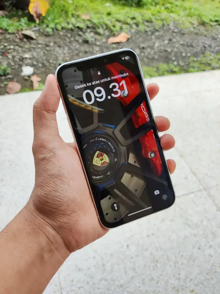 iPhone XR 64 GB white