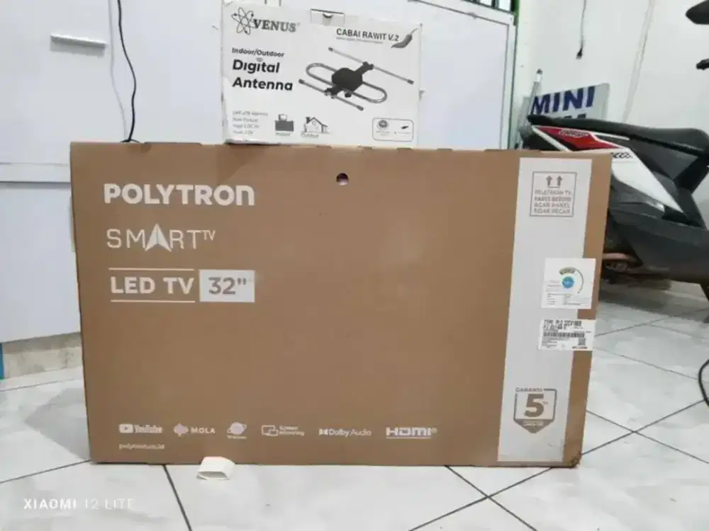 Tv Polytron smart TV 32inc