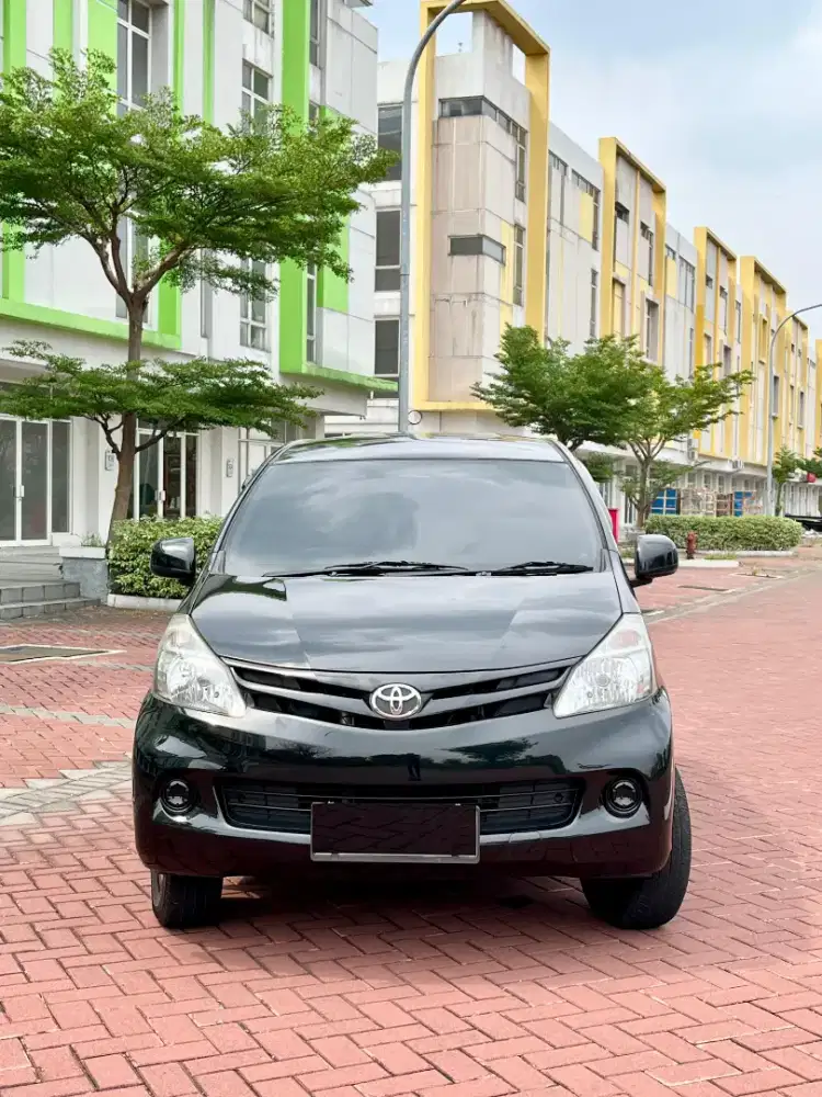 Toyota Avanza G MT 2012 PMK 2013 Low km DP minim