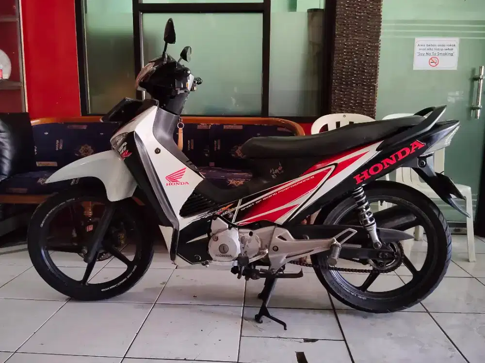 Supra x 125 cw tahun 2005