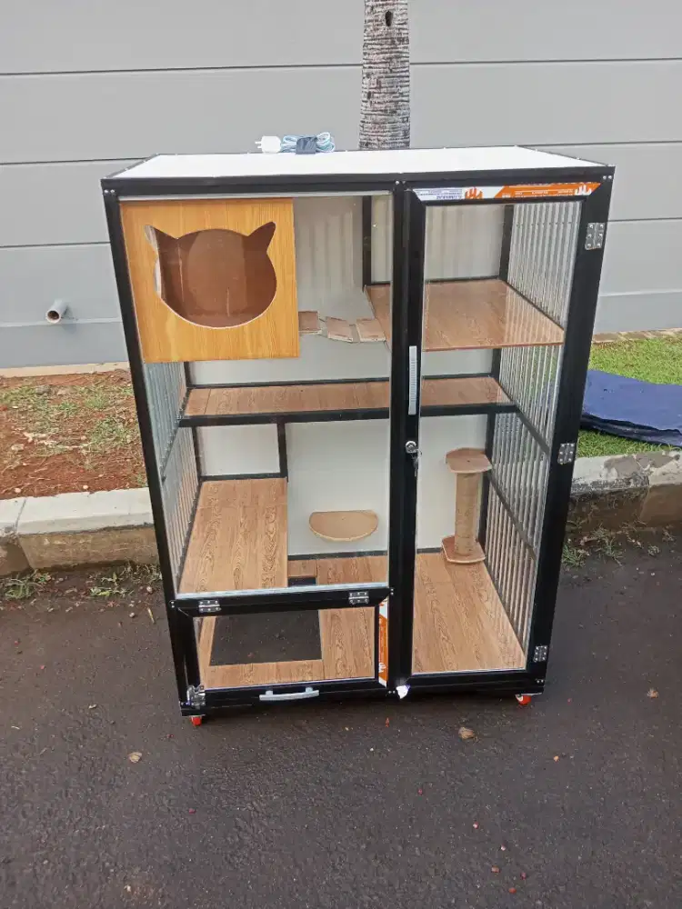 KANDANG SULTAN RUMAH KUCING