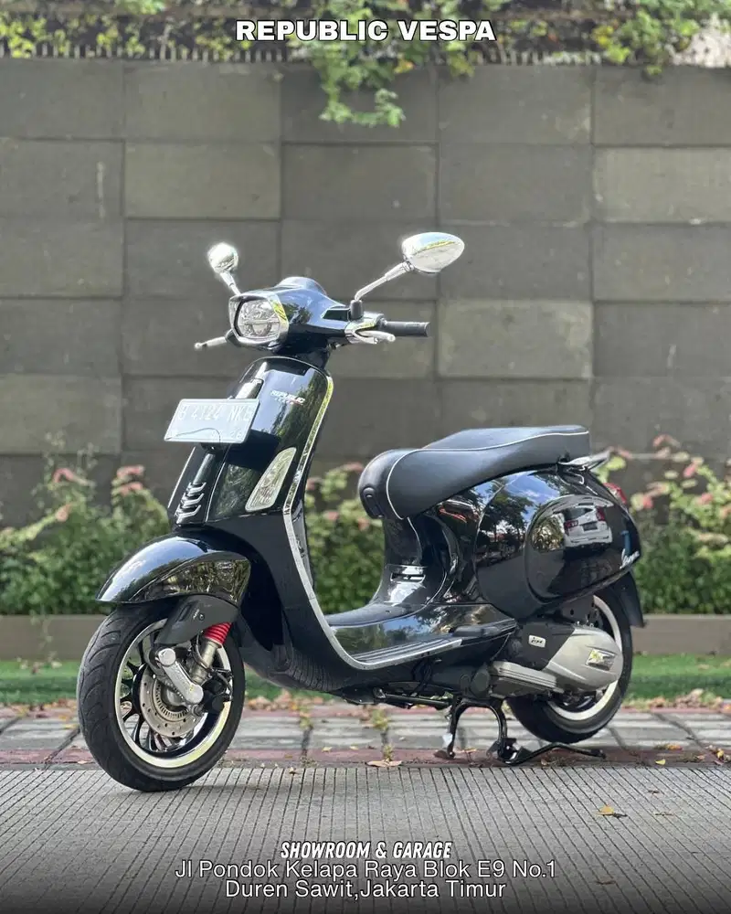 DIJUAL CEPAT VESPA SPRINT 150 IGET ABS LED Tahun 2021 WARNA BLACK