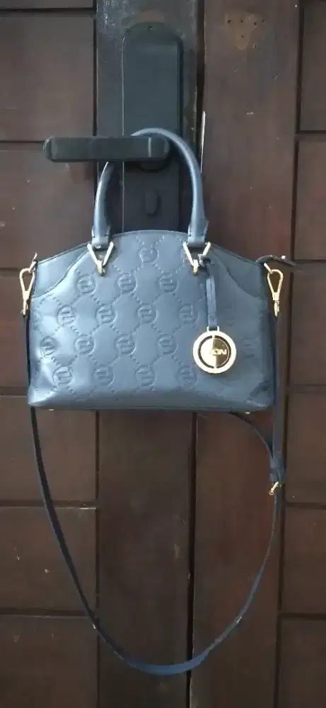 Di jual tas merek Fion