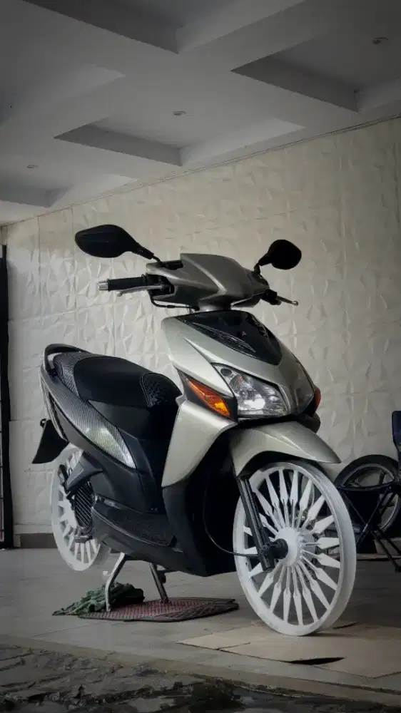 VARIO KARBU siap Kontes