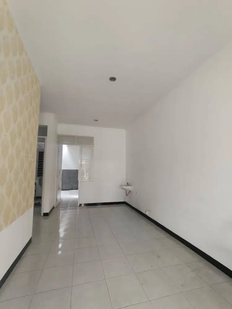 Disewakan Rumah Minimalis di Taman Kopo Indah TKI 5