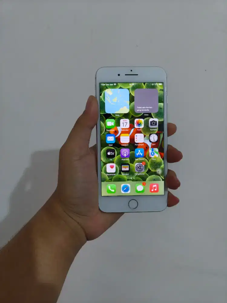 iPhone 8 Plus 64GB Silver Murah