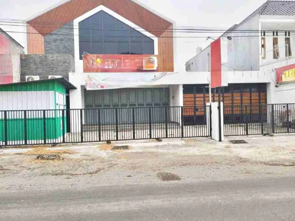 Ruang Usaha Strategis plus Hunian Jalan Raya Mojolaban Sukoharjo