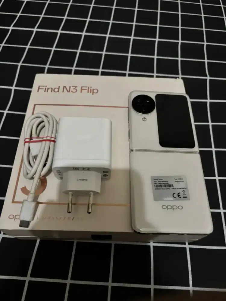 OPPO FIND 3 FLIP 5G NFC RAM 12/256 MULUS NO MINUS KOMPLIT GARANSI OPPO