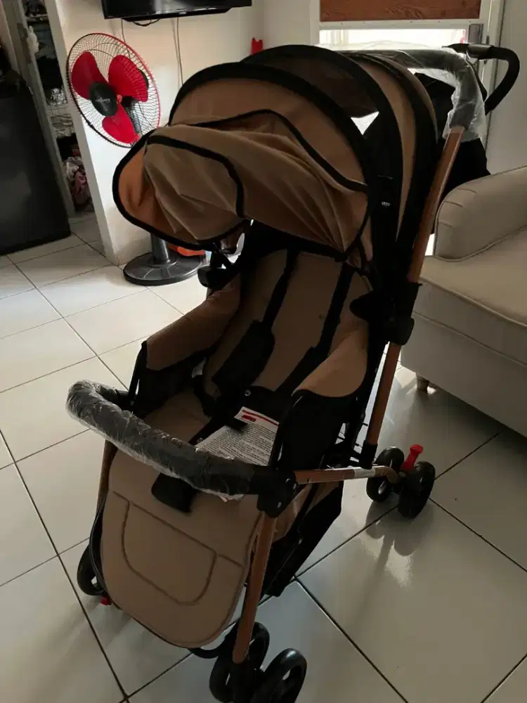 Stroller bayi baru